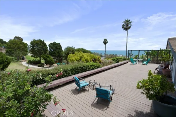 2275 W 25TH 18