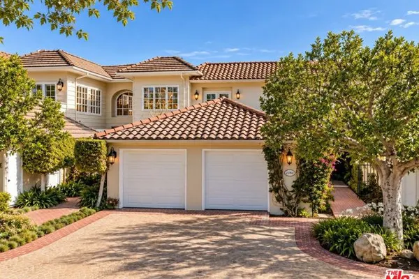 2282 CANYONBACK RD