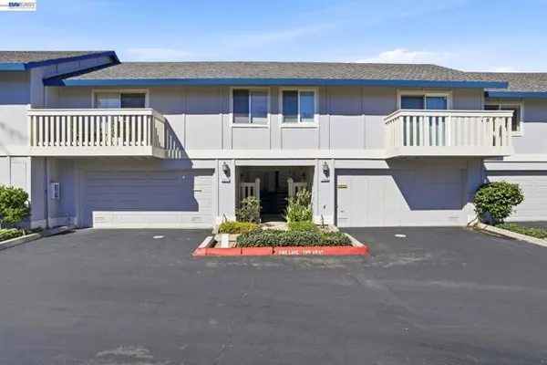 1371 CHERRYWOOD SQ