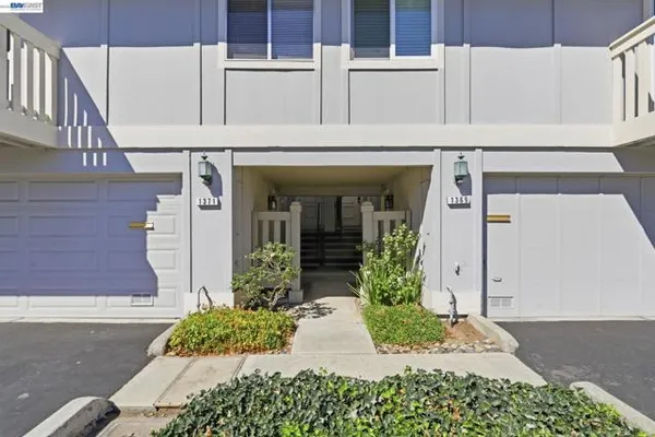 1371 CHERRYWOOD SQ