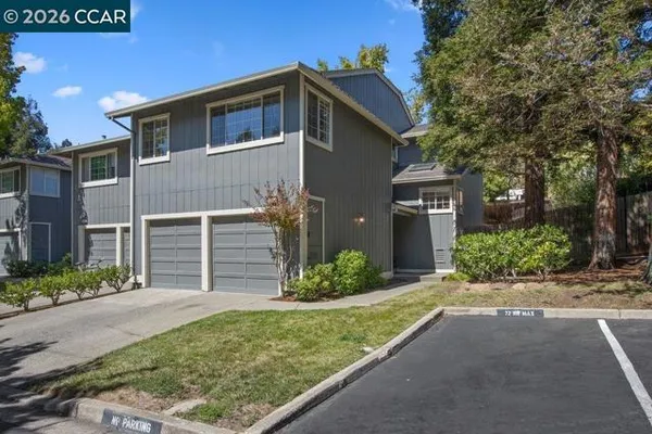 244 HILLCREST CT
