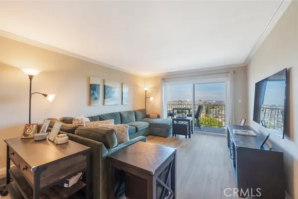 1108 CAMINO REAL 407
