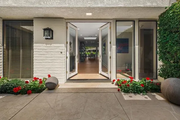 5 WINDEMERE CT