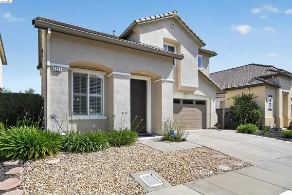 1221 ANDREA WAY