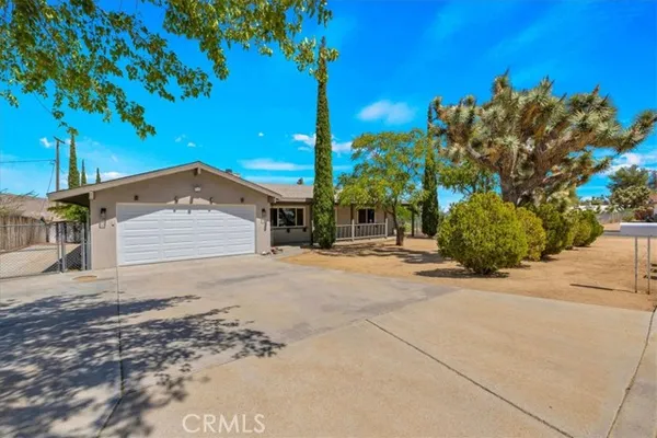 56388 TAMARISK PL