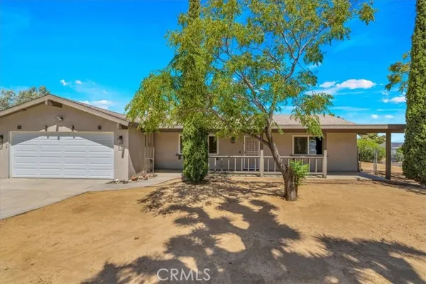 56388 TAMARISK PL