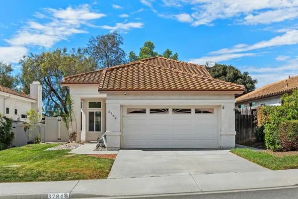 3784 VIA CABRILLO