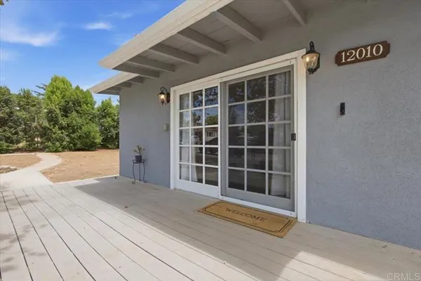 12010 LAKESIDE CT