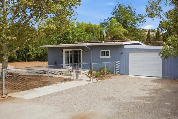 12010 LAKESIDE CT