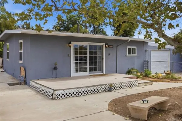 12010 LAKESIDE CT