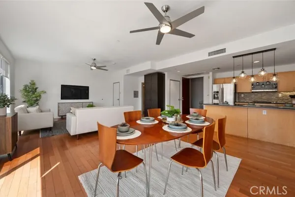 285 W 6TH ST 326