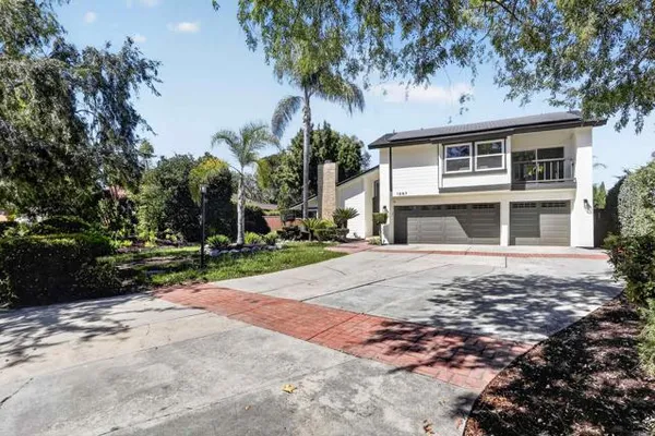 1207 BRANDING IRON CIR
