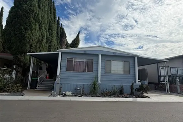 19127 PIONEER BLVD SPC 90