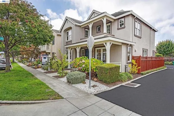380 TUCKER AVE