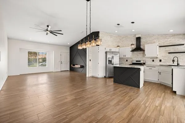 78840 SANITA DR