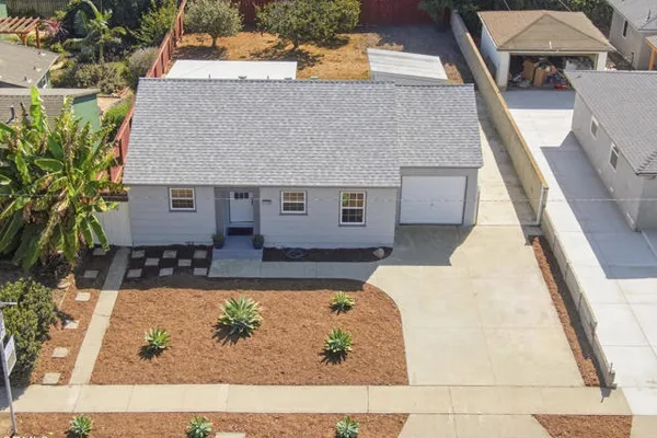 2756 CHANNEL DR