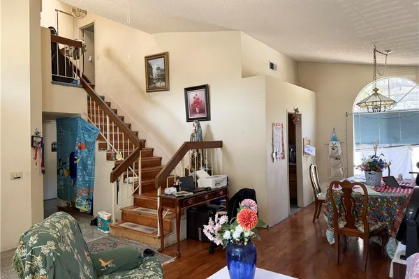 19037 SHAKESPEARE DR