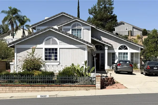 19037 SHAKESPEARE DR