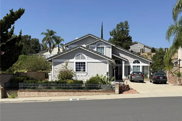 19037 SHAKESPEARE DR