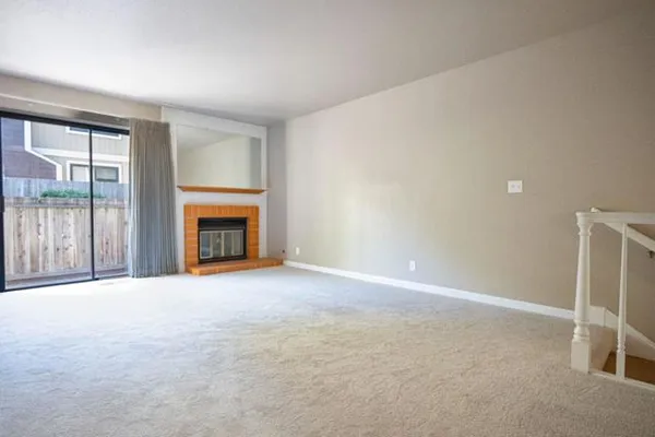 584 VALERI RUTH CT