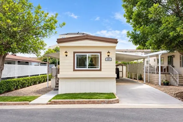 121 ORANGE AVE