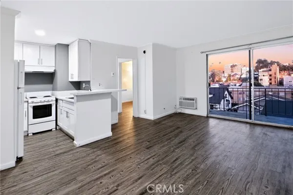 256 S LA FAYETTE PARK 307