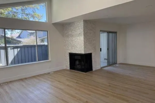 7386 TULARE HILL DR