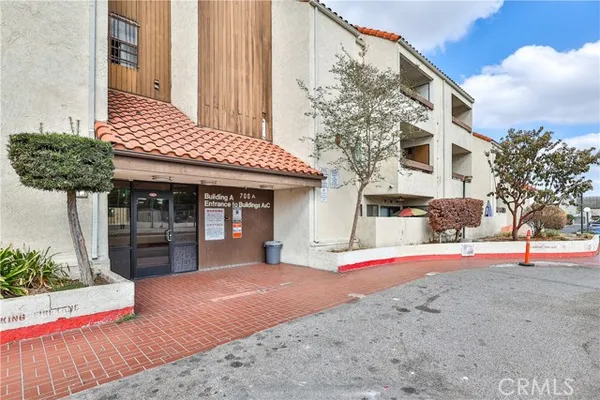 700 W 3RD ST A110