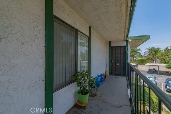1735 E WASHINGTON ST F-25