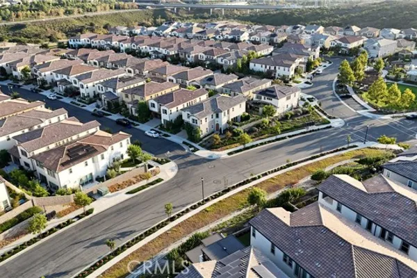 2060 ALISO CYN