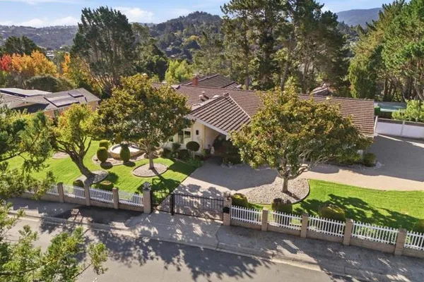 1345 LAKEVIEW DR
