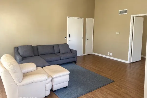 23298 ORANGE AVE 4
