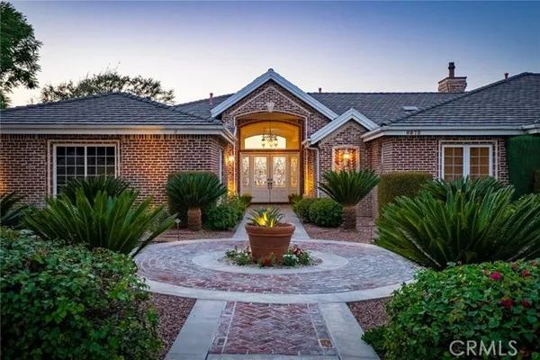 6872 CHARTWELL DR