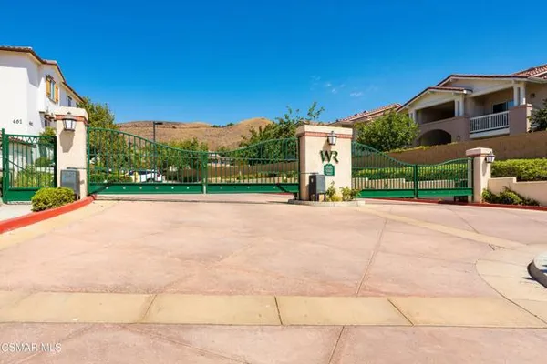 493 COUNTRY CLUB DR 228