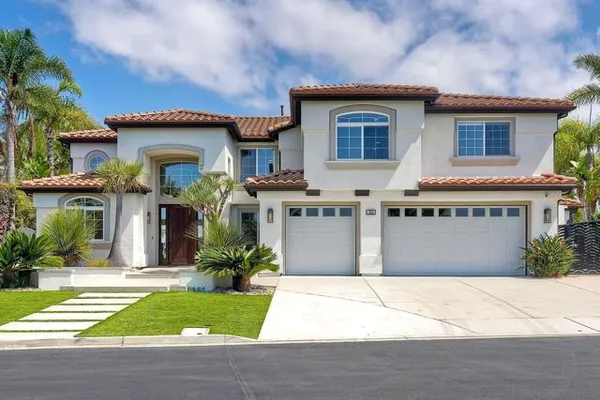 1651 BELLA LAGUNA CT