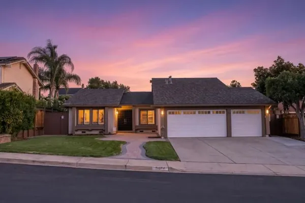 3014 CREEK ESTATES CT