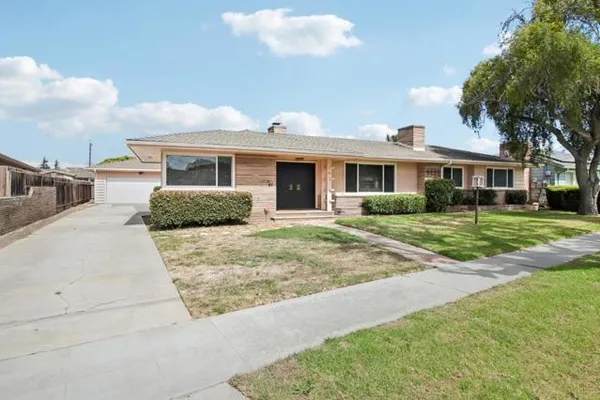 41 SAN CARLOS DR