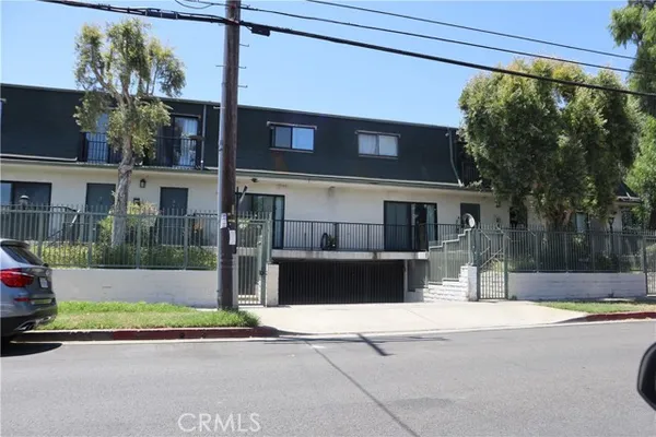 9047 LANGDON 4