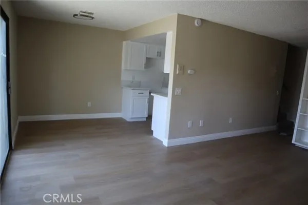 9047 LANGDON 4