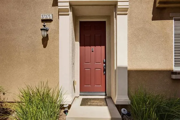37375 PASEO TULIPA