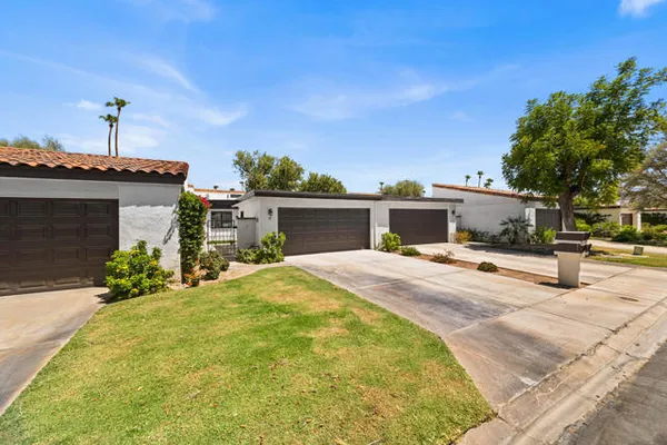 91 CALLE ENCINITAS