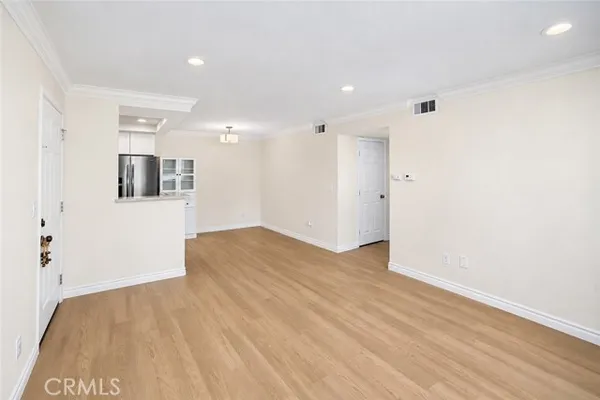16377 LAKESHORE DR 6K