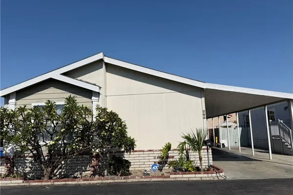 9080 BLOOMFIELD AVE SPC 295