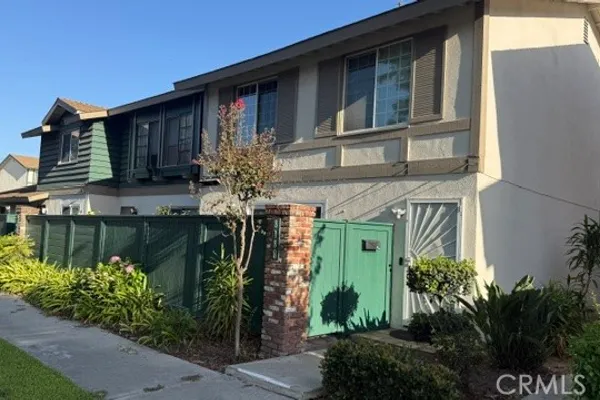 8188 GLENGARRY GRN