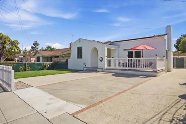 1130 SEVIER AVE