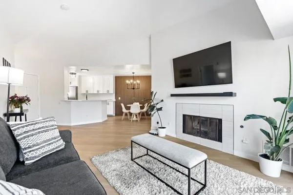 7048 CAMINO DEGRAZIA 237