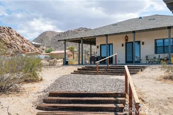 7285 MOUNT LASSEN AVE