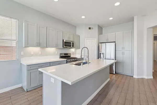 1757 CLOVER TREE CT