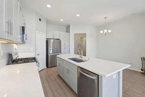 1757 CLOVER TREE CT