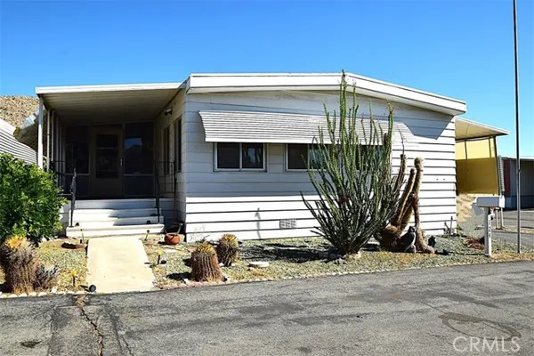 56254 29 PALMS HWY 124